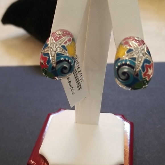 earrings - Picture 1 of 4